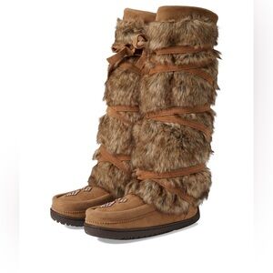 Manitobah Mukluks Tall Wrap Oak/Chene Suede New in Box!